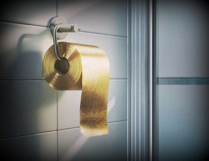 Золотая туалетная бумага